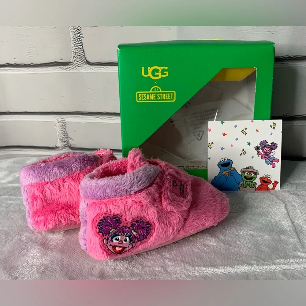 UGG x Sesame Street Pink Baby Bixbee Booties Abby Cadabby Size 4 / 5